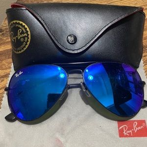 Raybans - Blue Aviators